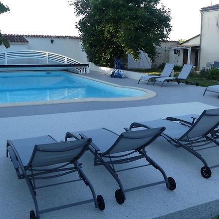 Bed and Breakfast Campagne Océan Montroy Exterior foto